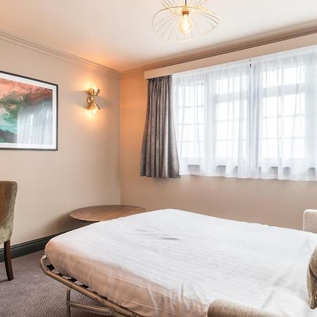 The Bell By Innkeeper'S Collection Aston Clinton Exteriör bild